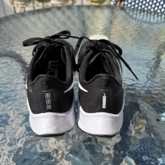 Nike Air Zoom Pegasus 37 Women's Running Shoe, Size 8.5M - Picture 3 of 4